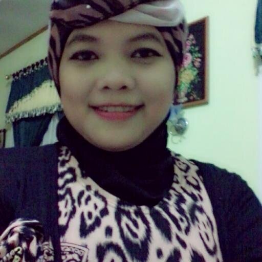 I Luv Allah, Luv Mama, Luv Papa, Luv Familyku, n Luv Honey :)