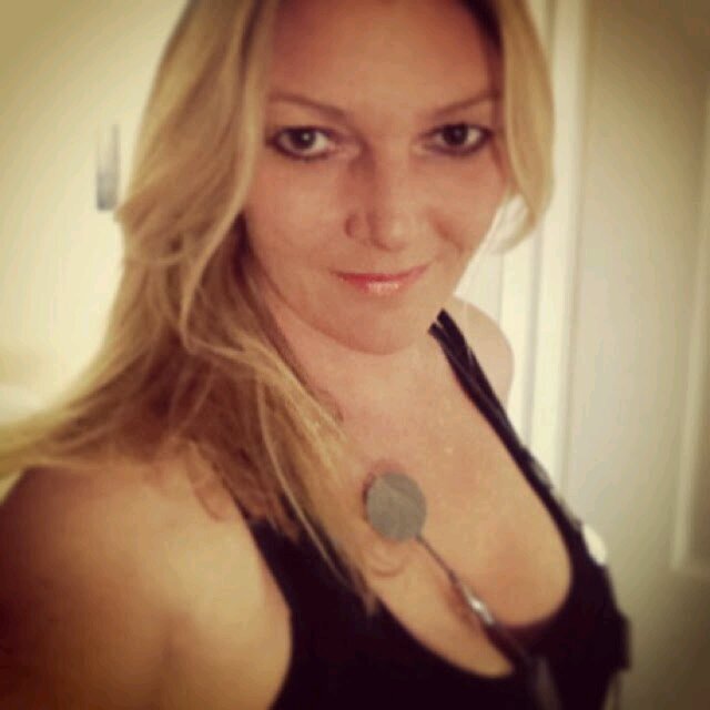 My main goal ? To help EVERYONE in the world, regardless of age, race, religion or gender...in such positive ways xx