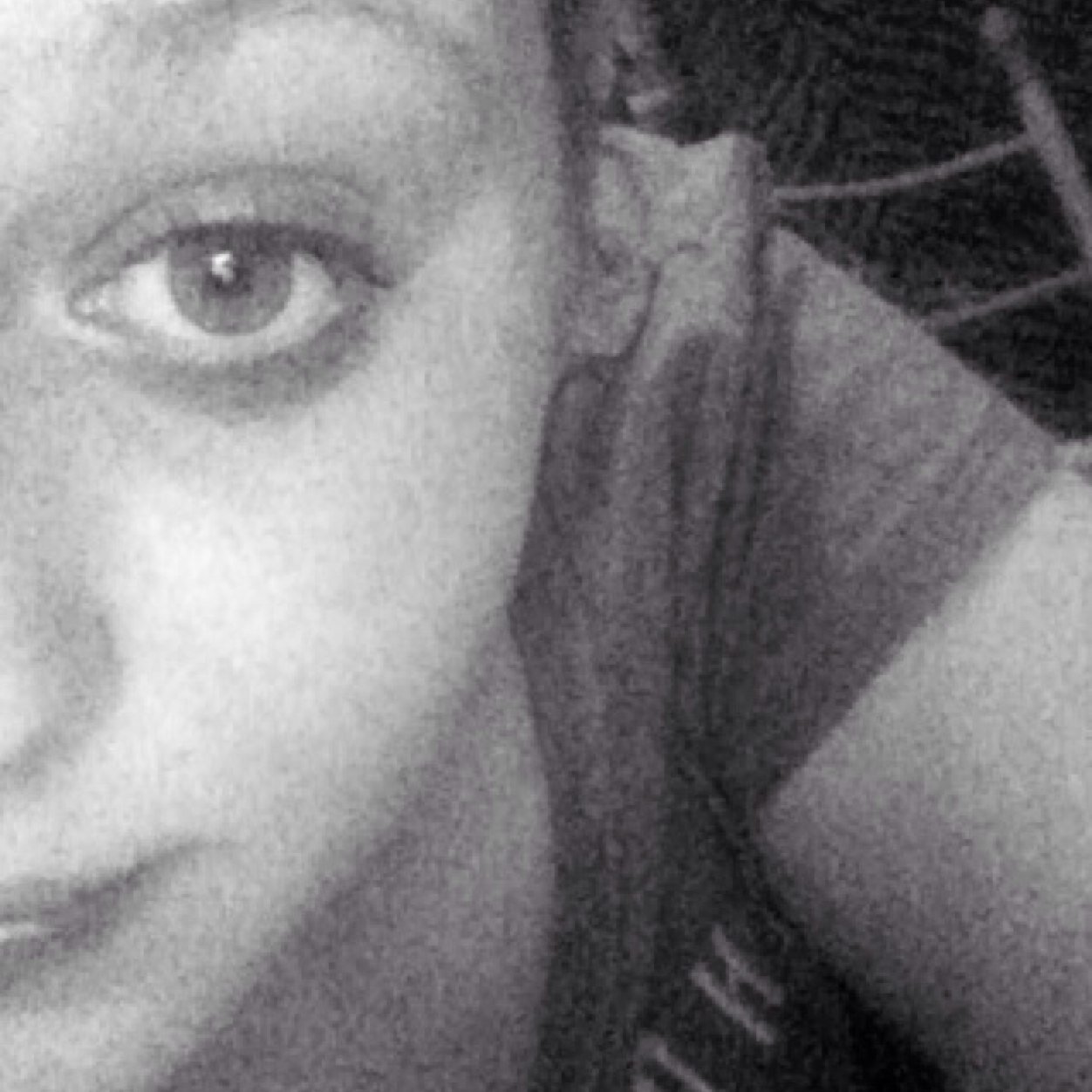 Follow me and ill follow u:*