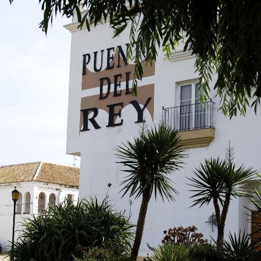 Alojamientos en la aldea del Rocío y cerca de la reserva del Parque de Doñana.