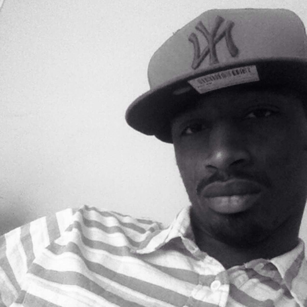 Gutta tha Don Ig and kik gme_mob #5alute #rapper #writer #newyorkmade #virgoking #gme #gwapgang