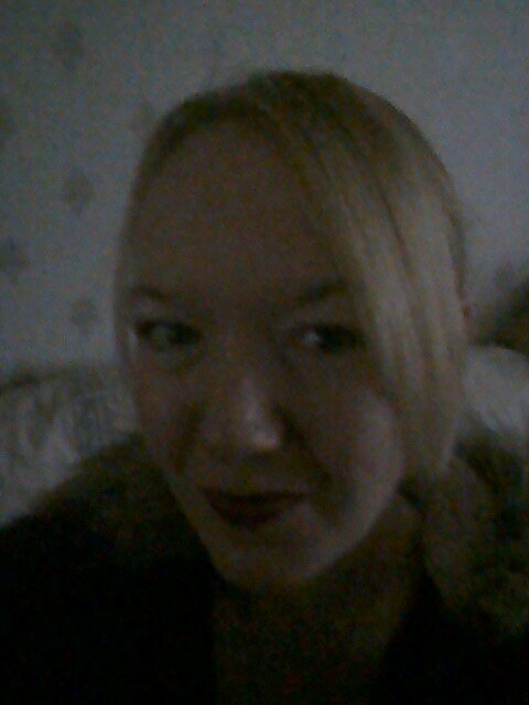 Lefty Social Work graduate (!!) and mum of five, avid hater of the Daily Mail