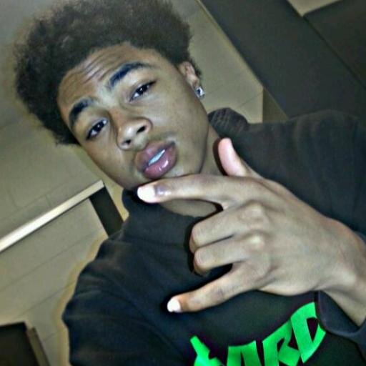 New twitter #Free500 I'm 500, bitch I'm soo brazy #500Kapone . In love with jha Jha JHa JHA ❤️