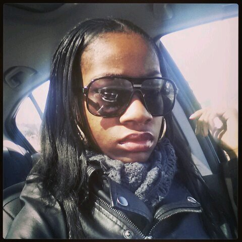 i keep to myself dont fuck with too many ppl..& im all abt my money..