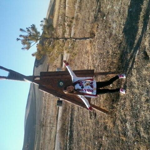 azrapekcelik's profile picture. 