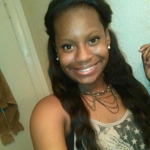 ioncare_doee's profile picture. Follow me on instagram:@Gvlden_Smilex3