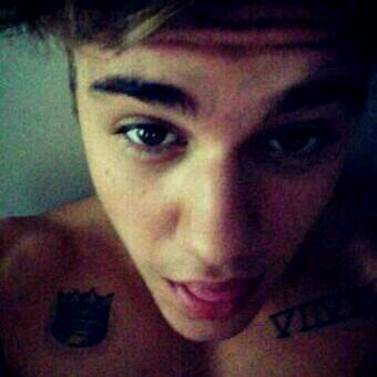 my name is Stephen and i like Justin bieber music#stay strong#i smile like an idiot when i think of u