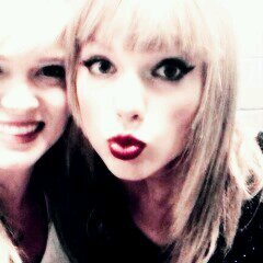 hey follow me on @HeyItsSwiftyy thanks