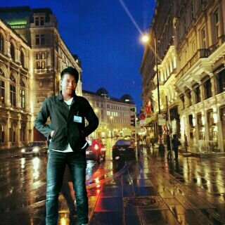ku akui..aku memang cuek...tpi klau kamu udah kenal aku..prcya dah kamu gak kan nyesal...