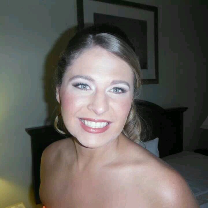 zjamie16_jamie's profile picture. Happily married with a beautiful little girl.   Bookworm & sci-fi geek.