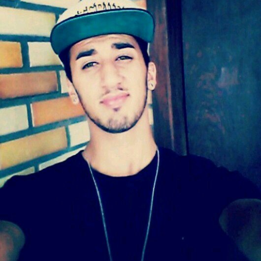 flaviioast's profile picture.