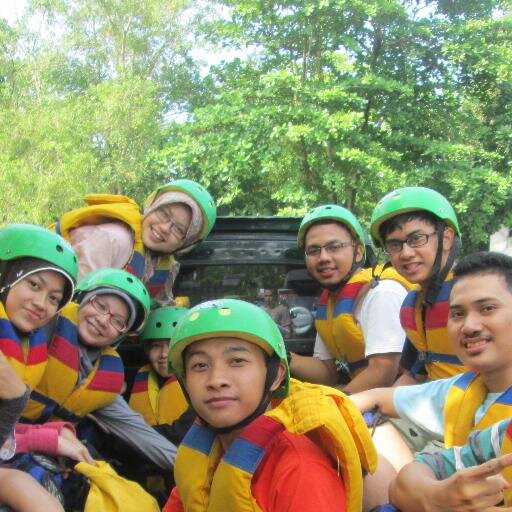 i'm civil enginnering at POLBAN| @keluargaGB2011 | @HIMAS_POLBAN