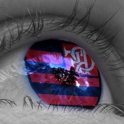 amo futebol,sou ator compositor e cantor