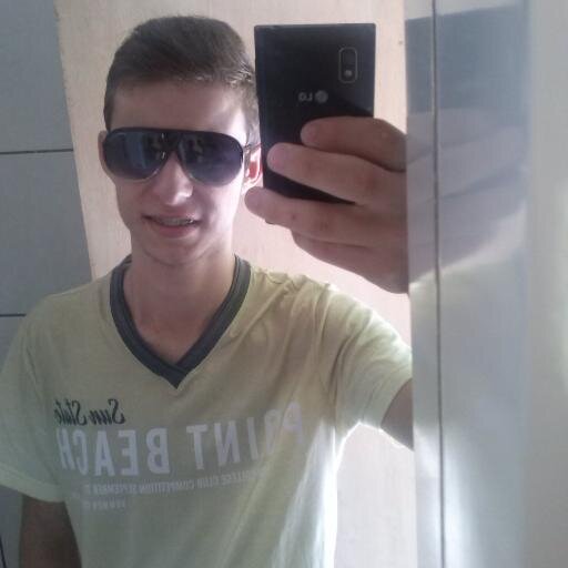 Me adc ou segue no face retribuo que me seguir https://t.co/f8yI9PE36W