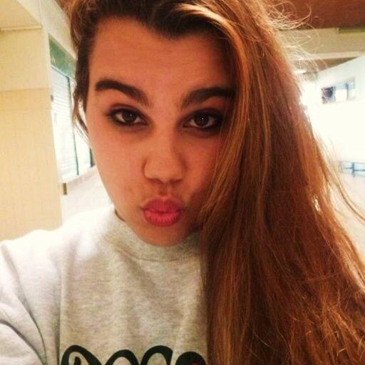 No one will take your place in me * MESMO QUE O MUNDO PARE EU SEI CONTINUAR SOZINHA !