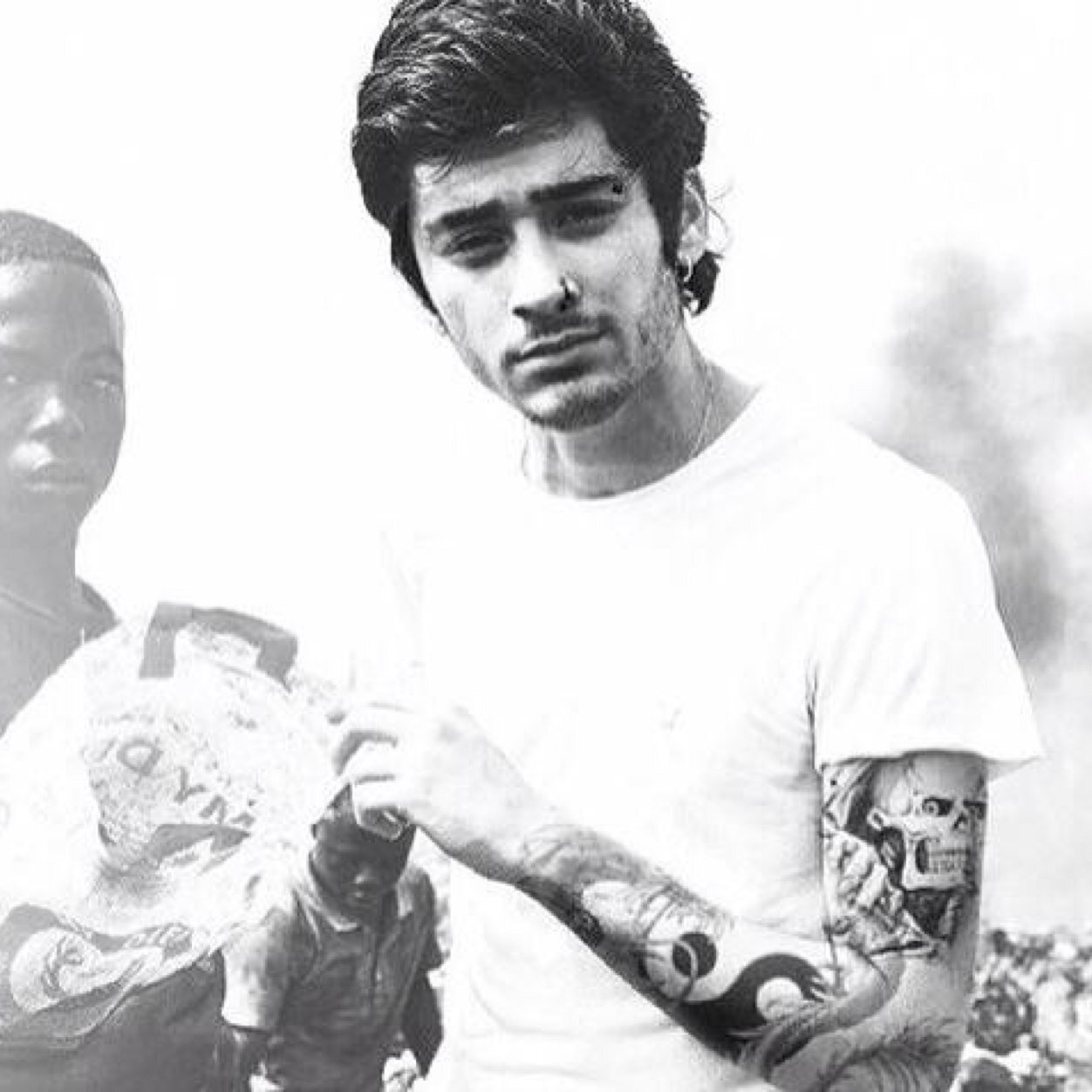 ask for a follow back on @raybanzouis
