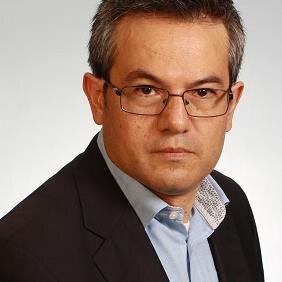 Investigador del Instituto de Investigaciones Filosóficas (UNAM). Filósofo del derecho especializado en derechos humanos y argumentación jurídica.