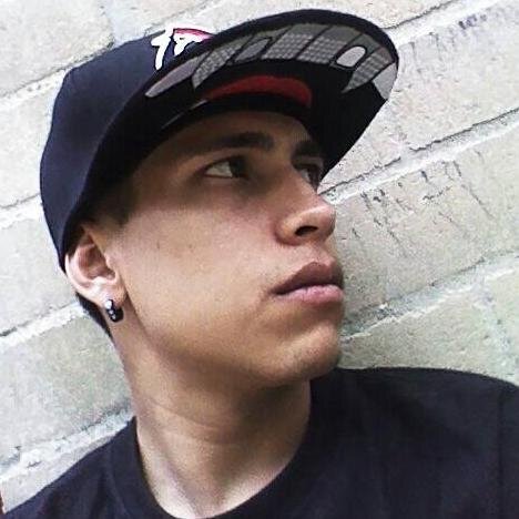 ES-K M.C Y PRODUCTOR. NACIO EN MEDELLIN EL 02 DE OCT 1989. SU NOMBRE REAL ES DIEGO MARIN C. INTEGRANTE DEL GRUPO ATILEÑOS BAD BOYZ. PRODUCTOR DE ATILA RECORDS.