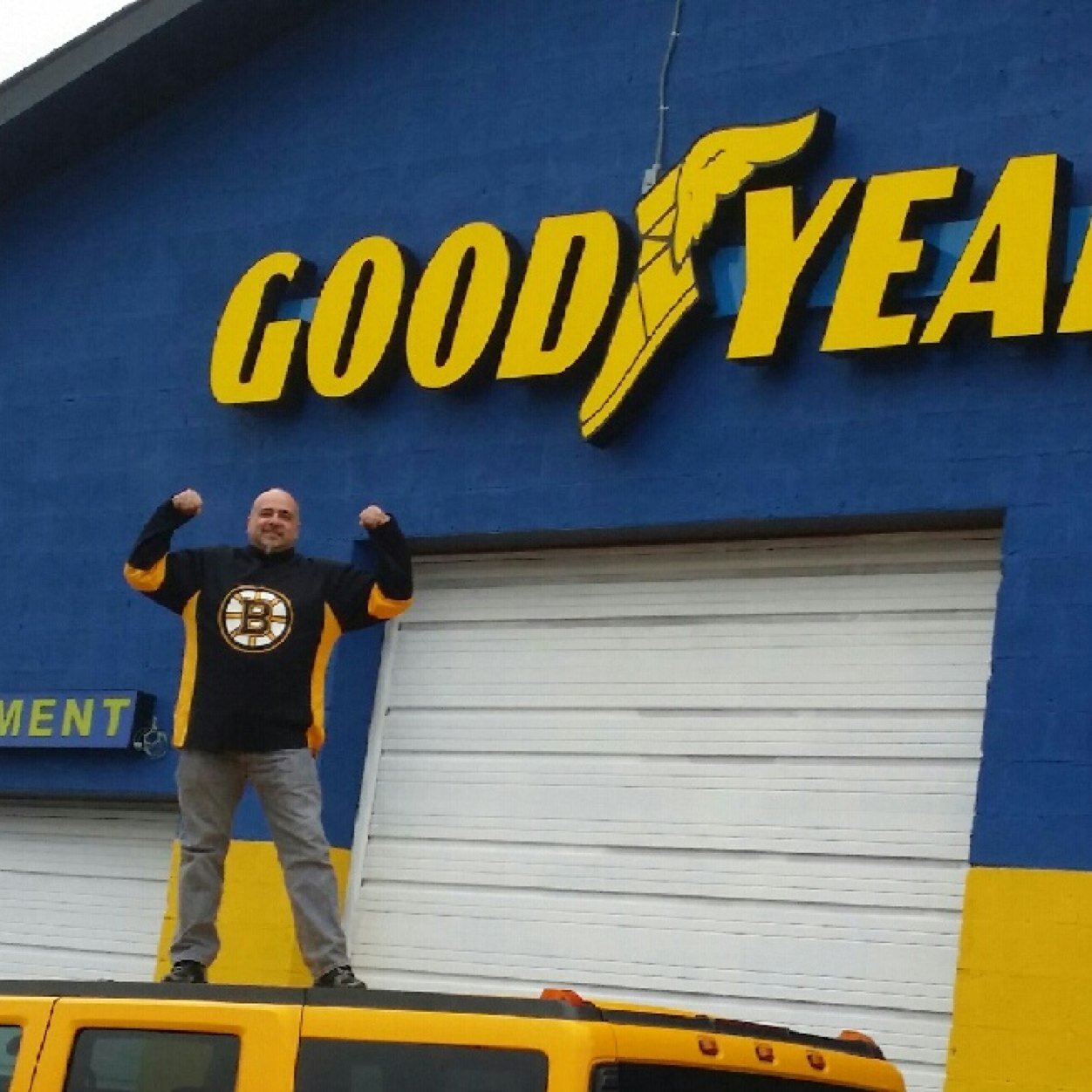 I have over 25 years of Auto experience and i will give you the best service, prices and more. Get all your car need fullfilled by me. Tony!!