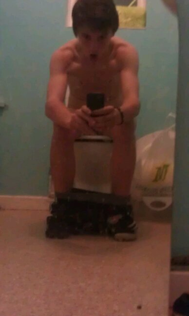 tommsmiff123's profile picture. 14 I live in Malvern...add me on Facebook Tom Smith