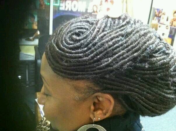 I do hair.     style hair braiding is my shop