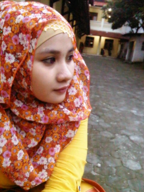 My mom n dad my family is numb one :*