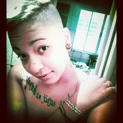 19, lesbica, casada com a @sra_pirulito