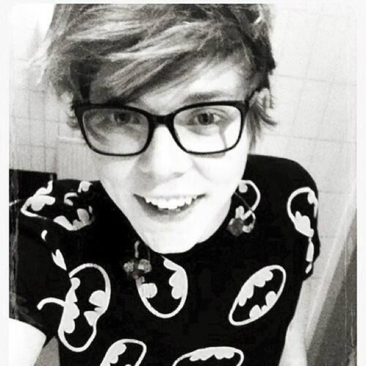hey u. U just got a free follow it would be really rad if u followed @tattoocalxm .
Thanks love.