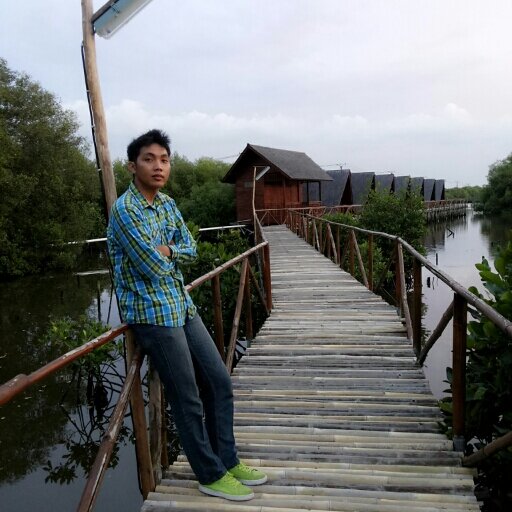 sevensegment's profile picture. guitar player εїз futsal player εїз Bathroom singer εїз L'arc~en~ciel, OOR, & A7X fans εїз (づ￣ ³￣)づ