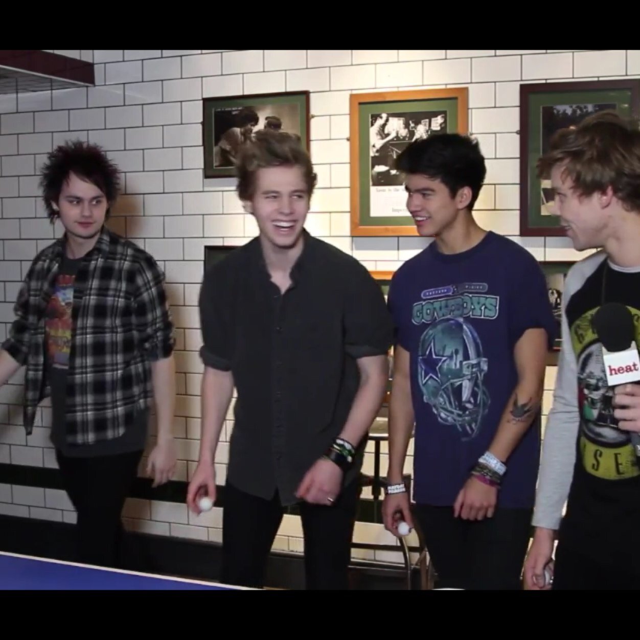 FREEHELP16's profile picture. IM @leggo5sos FOLLOW ME THERE IF YOU WANT ME TO RT ALL YOUR SPAMS.IF YOU EVER NEED HELP JUST TWEET ME  @leggo5sos