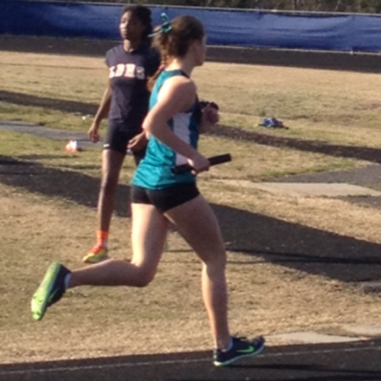 College Freshman ✌ Cross country. Track.
Goals: 6k sub 25min. 5k sub 20min, 800 sub 2:25min, 400 sub 65sec