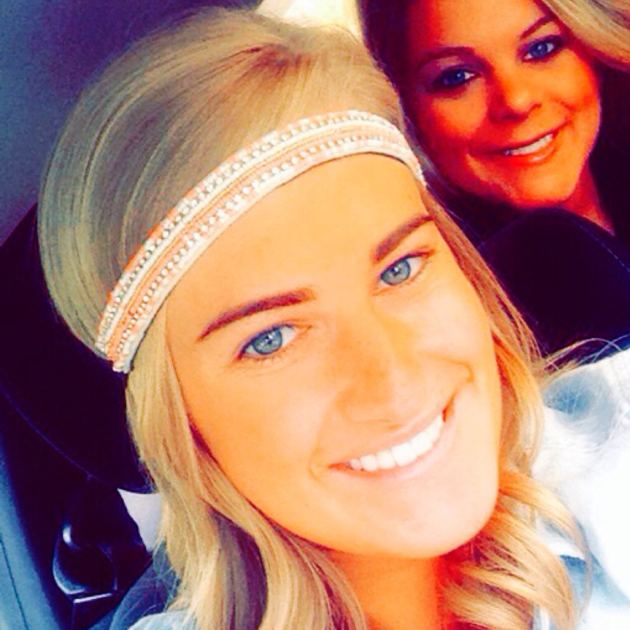 MimiiiLamb's profile picture. ❤Live the life you love❤ Love the life you live ❤