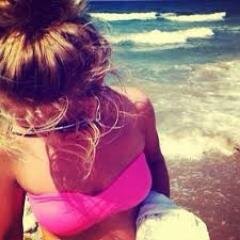 my name is chloe hudson live in pittsburgh love my family and I like to have fun3 !!
