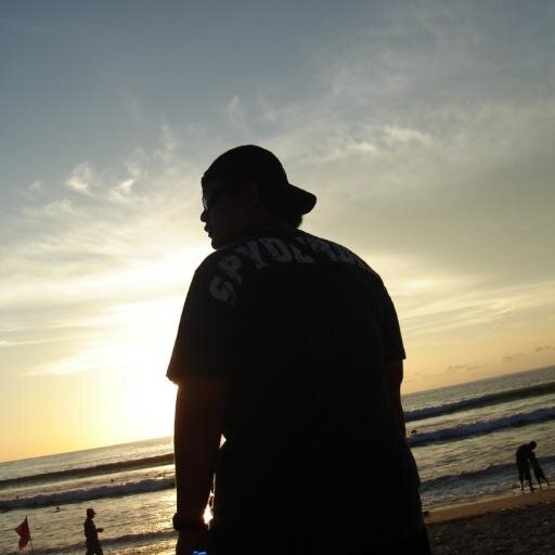 adi_prasetyo_'s profile picture. Tukang Kompor LocoMotivAction | Educator | Menyenangkan sekaligus menyebalkan