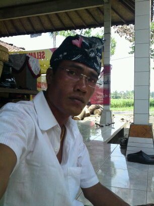 SartikaDdewa421's profile picture. 