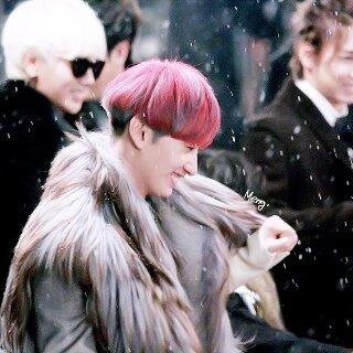 เเอคเก่าเลิกเล่นไปเเล้ว/สวยเเละจนมาก/เอลฟ์