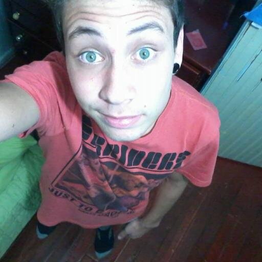 INDIFERENTE !