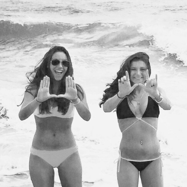 chloe_logann's profile picture. Hotdog enthusiast and harry potter fan 
☀️