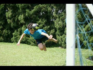 - ♥ Football Lovers ♥ - Futsal - You Live once, but if you do it good, once is enough -