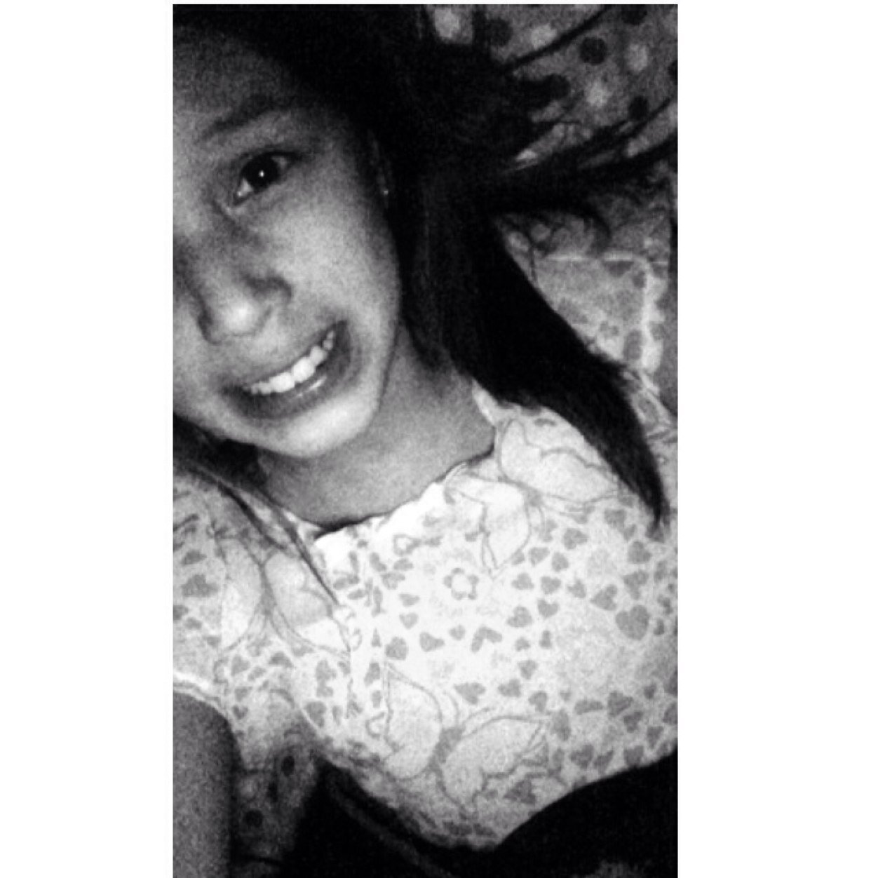 Hey ;) my name is tanis i love soccer my favorite thing is rides and Art :) canadian ayyee:) make my button blue