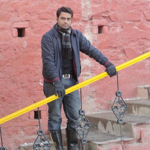 wineet007's profile picture. 