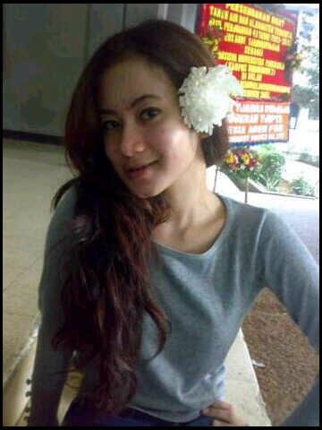 ♥̸̨̨͡ @priya_f•JaQueena's mother•sleeping•food•mall•beach•laugh•jazz•soul•telenovela•fashion•