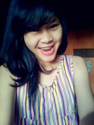 citra wulandari || 16-12-1997 || JambrongFams 2001 || cantik itu natural :)
 asin you are my life :*
