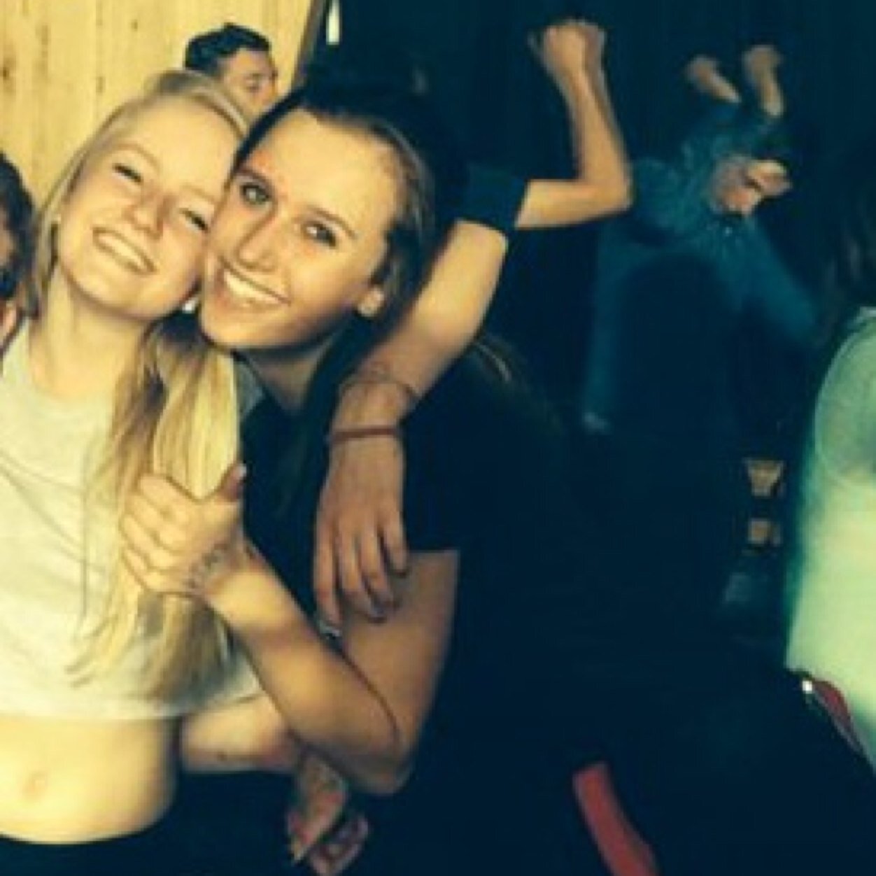 EmmaxxLisa's profile picture. Insta: emmabruggenx