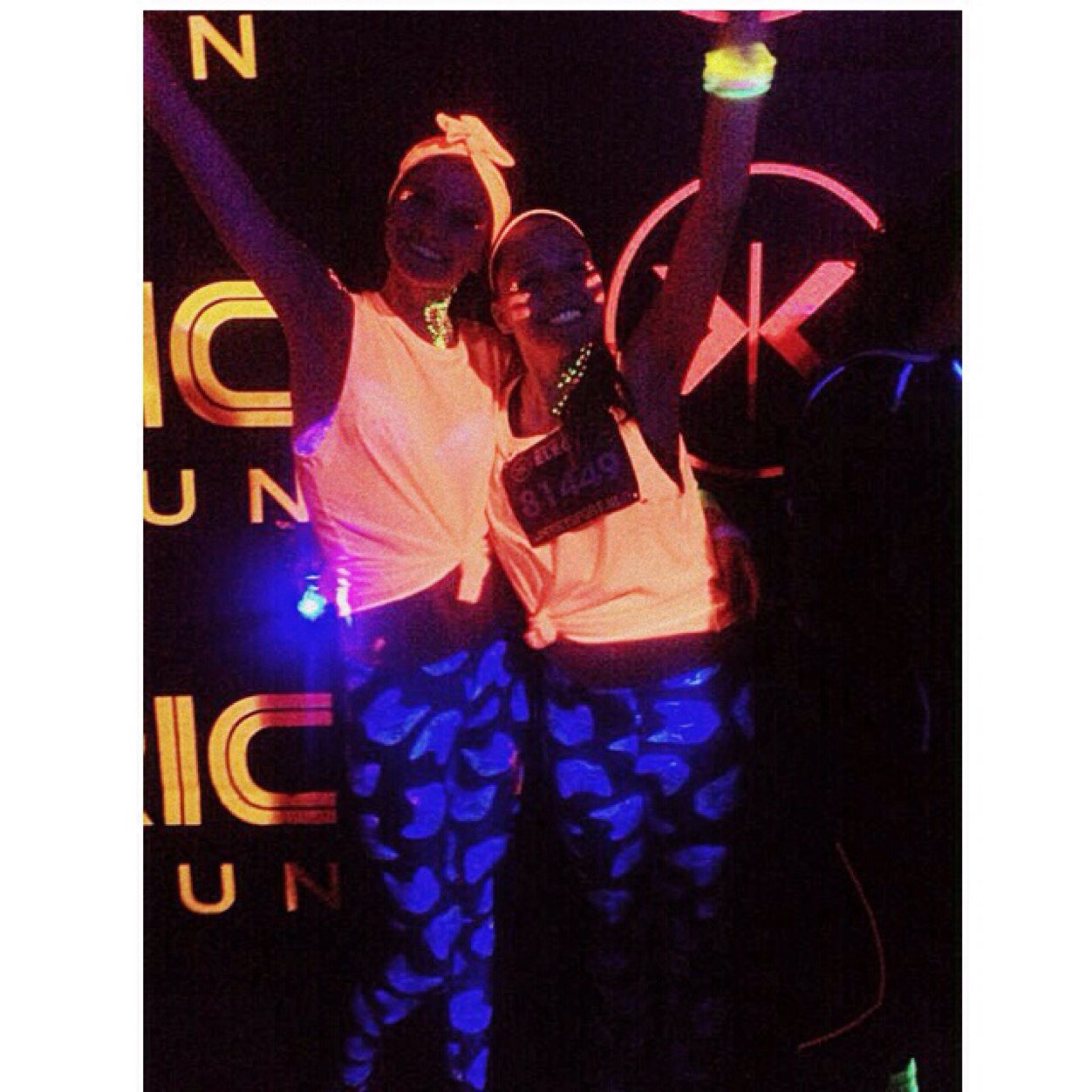 allerbeste vriendinnetjes x @flooorsx.|hageveld 3D vwo | Alliance B1 & Noord-Hollands B | snapchat: xdeborah