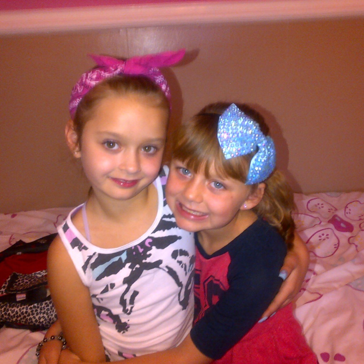 Love ma sis lily barlow soooooo much i am on the right xoxo
