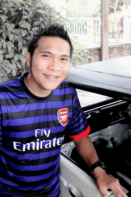We love you ARSENAL.we do. We love you ARSENAL.we do. ARSENAL We Love You !!