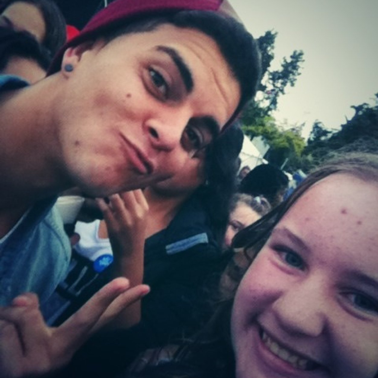 Just another one of those music geeks/book nerds. Titanium, BMTH, Moorhouse, 5SOS, PTV x
