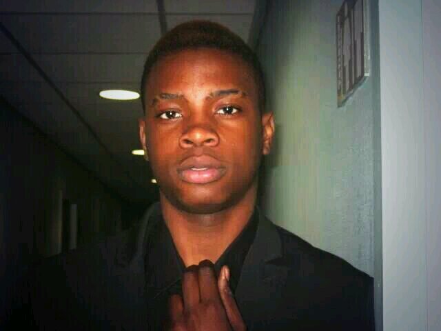 MKZPOTO .  (follow me ensuite je te follow back )