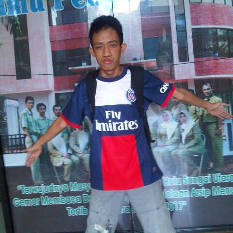 Official Akun Twitter @muhhairulah di dirikan Tgl 6 - 4 - 2014, Kumpulan Kata kata Bijak - Kata Mutiara - Kata kata Motivasi -
Cerita Lucu